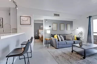 Photo #2: 6465894 Listing