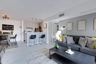 Photo #5: 6465894 Listing