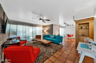 Photo #3: 6466418 Listing