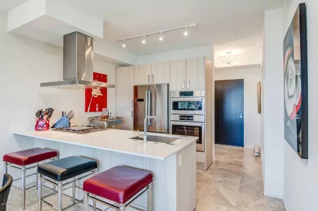 MLS: 6466712 Condo For Sale