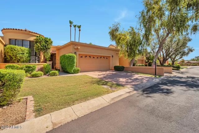 MLS: 6466919 Condo For Sale