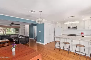 Photo #2: 6467243 Listing