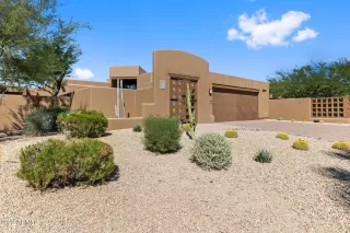 Photo #5: 6467288 Listing