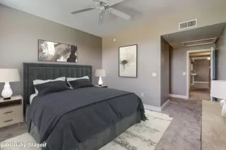 Photo #5: 6467688 Listing