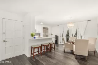 Photo #3: 6467801 Listing 