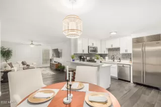 Photo #6: 6467801 Listing 