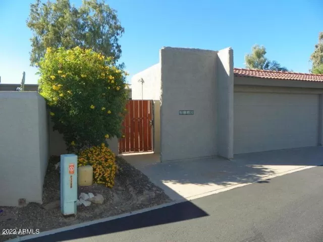 MLS: 6468002 Condo For Sale