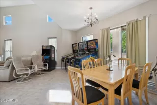 Photo #4: 6468230 Listing