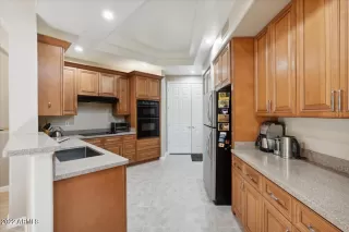 Photo #5: 6468230 Listing