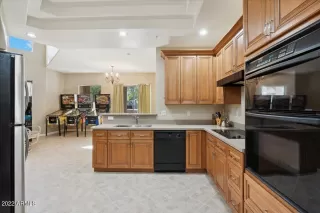 Photo #6: 6468230 Listing