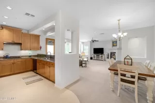 Photo #6: 6468331 Listing 