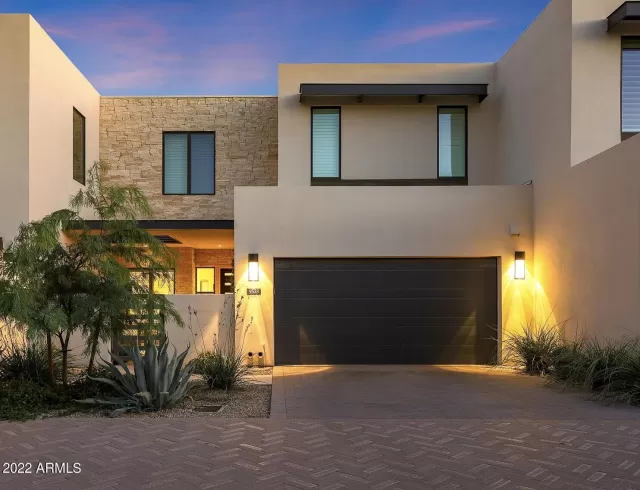 MLS: 6468484 Condo For Sale