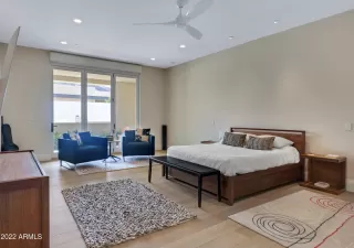 Photo #6: 6468484 Listing