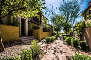 Photo #1: 6468883 Listing 