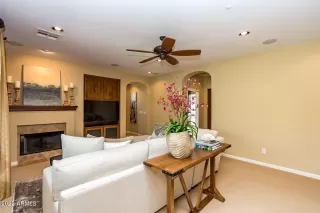 Photo #5: 6468883 Listing 