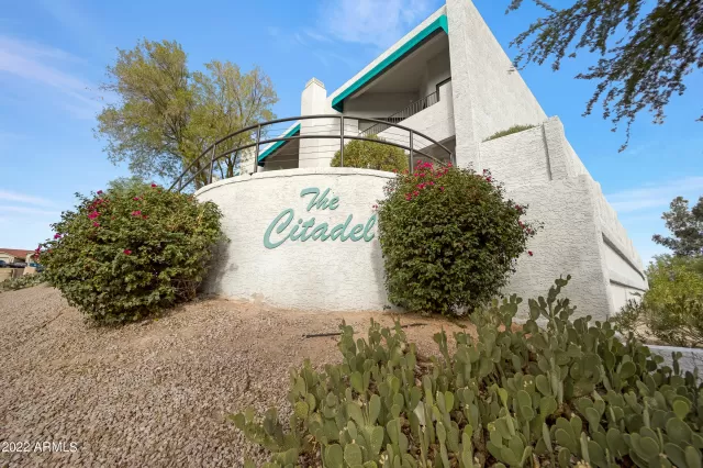 MLS: 6468978 Condo For Sale