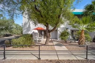 Photo #2: 6468978 Listing