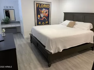 Photo #4: 6468987 Listing