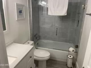 Photo #5: 6468987 Listing