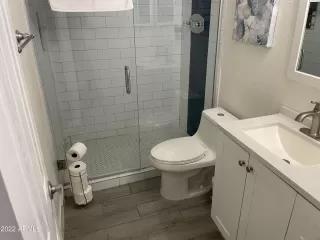 Photo #4: 6468992 Listing