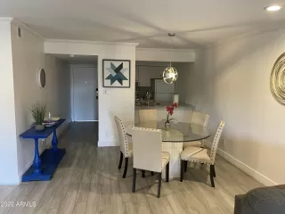 Photo #6: 6468992 Listing