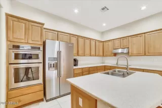 Photo #4: 6469255 Listing