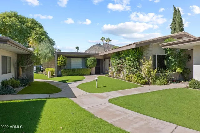 MLS: 6469385 Condo For Sale