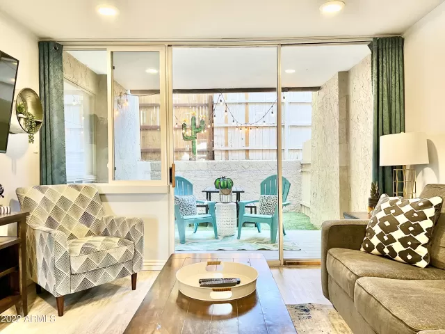 MLS: 6469911 Condo For Sale