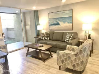 Photo #6: 6469911 Listing