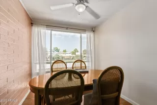 Photo #4: 6469942 Listing