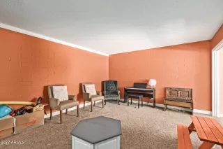 Photo #6: 6469942 Listing