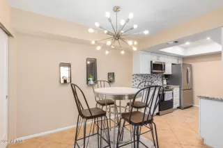 Photo #4: 6470206 Listing