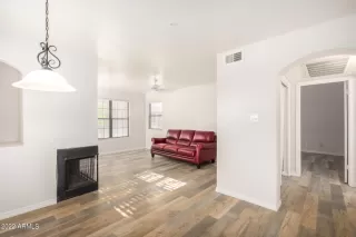 Photo #3: 6470374 Listing 