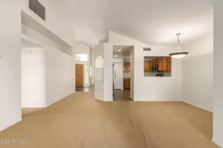 Photo #2: 6470406 Listing 