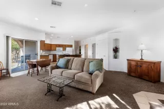 Photo #4: 6470436 Listing