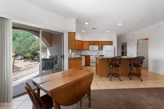 Photo #5: 6470436 Listing