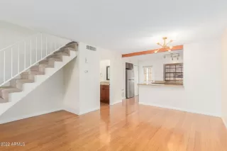 Photo #2: 6470781 Listing