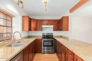 Photo #5: 6470781 Listing