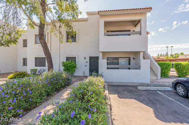MLS: 6470851 Condo For Sale