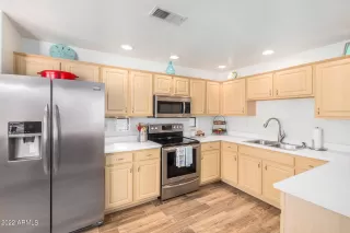 Photo #4: 6470975 Listing 