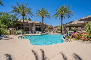 Photo #5: 6471129 Listing