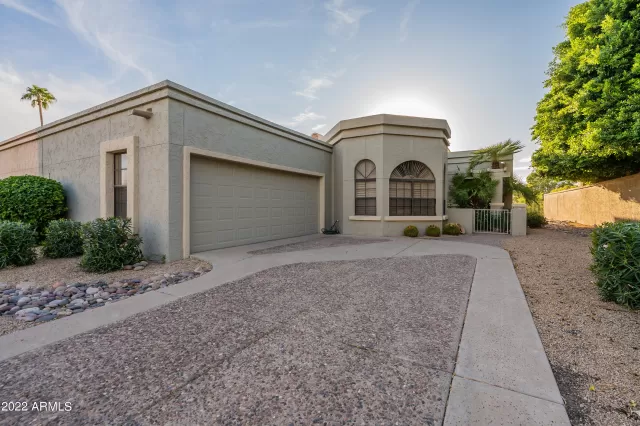 MLS: 6471145 Condo For Sale