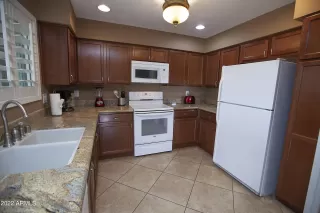 Photo #4: 6471745 Listing 