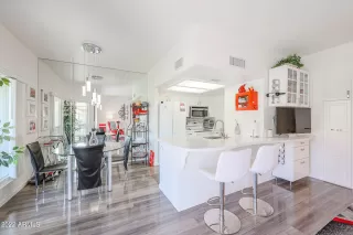 Photo #2: 6471954 Listing 