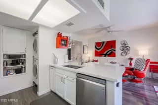 Photo #3: 6471954 Listing 