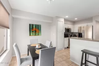 Photo #6: 6472581 Listing