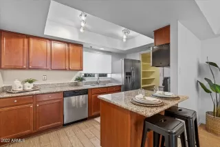 Photo #2: 6473260 Listing