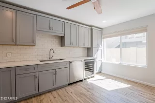 Photo #3: 6473410 Listing