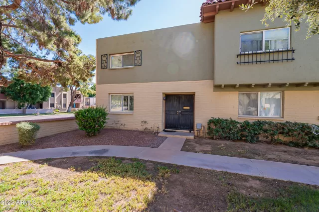 MLS: 6473434 Condo For Sale