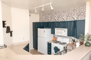 Photo #5: 6473975 Listing